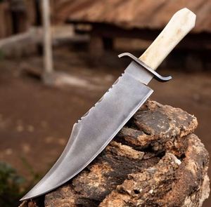 Couteau Bowie artisanal en acier carbone avec manche en os de chameau, lame robuste et étui en cuir - Product Image 2