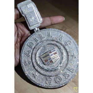 Cadillac Logo Custom Iced Lab Grown Diamond Medallion Hiphop Style Colgantes finos con pieza de firma personalizable ostentosa masiva - Product Image 2