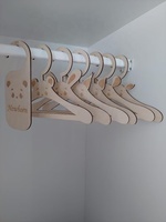 Cintres en bois Delarchi HT31 de haute qualité avec forme personnalisée et design mignon pour adultes, enfants et animaux domestiques – Organisation de la maison