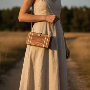 Bolso de Mano Tipo Clutch de Madera Natural Ecológica, Diseño Patchwork, Hecho a Mano, Moderno, para Eventos Nocturnos, Accesorio de Boda - Product Image 3