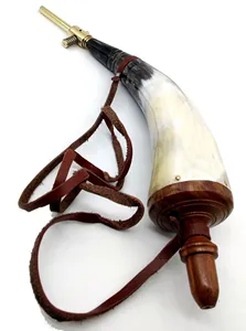 Cuerno para pólvora negra, para recreación histórica, tiro, cuerno con correa de cuero, aproximadamente 12”, selección aleatoria - Product Image 3