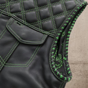 Gilet de motard en cuir matelassé vert diamant pour homme - Product Image 2