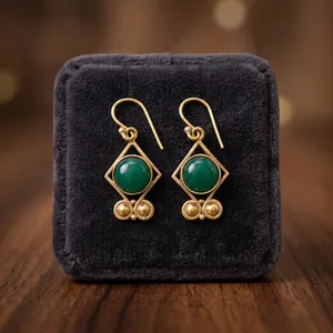 Boucles d'oreilles en onyx vert et laiton, bijoux bohèmes faits à la main, fournisseur en gros - Product Image 3
