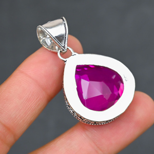 Magnifique pendentif en forme de cœur en kunzite rose, pierre précieuse créée en laboratoire, en argent sterling 925, fait main, style bohème, très demandé - Product Image 1