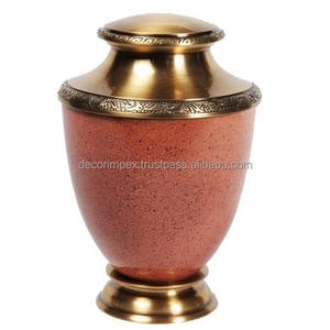 Urnas funerarias decorativas de diseño clásico de buena calidad hechas a mano para cenizas Desde el diseño excepcional hasta las Curvas elegantes - Product Image 1