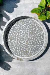 Plateau de service et de rangement exclusif fait main avec incrustation de nacre, élégant organisateur en mosaïque de coquillages pour table à manger, accessoires - Product Image 3