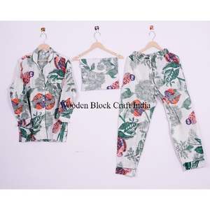 ชุดนอนผ้าฝ้ายแท้ 100% แบบยาว สวมใส่สบาย ชุดนอนนุ่มๆ สำหรับผู้ใหญ่ ลายพิมพ์บล็อกด้วยมือ ระบายอากาศได้ดี ทันสมัย เหมาะสำหรับใส่ในช่วงกลางคืนในฤดูร้อน - Product Image 1