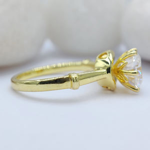 Anillo de Compromiso Clásico Solitario de Oro Blanco Sólido de 14K/18K con Diamante Cultivado en Laboratorio VVS Certificado para Aniversario de Bodas - Product Image 3