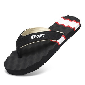 Tongs et claquettes tendance pour hommes, sandales décontractées d'été pour intérieur/extérieur, plage, avec semelle épaisse antidérapante en EVA - Product Image 1