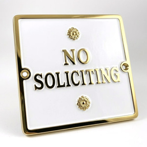 ป้ายโลโก้โลหะแบบนูนสั่งทำจำนวนมาก ป้ายห้ามเข้าบ้านสำหรับติดประตูบ้าน - Product Image 5