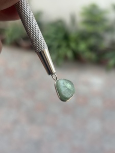 Pendentifs faits à la main en argent sterling 925 avec pierre précieuse péridot vert pour filles et femmes, fabricant de bijoux en argent indien - Product Image 4