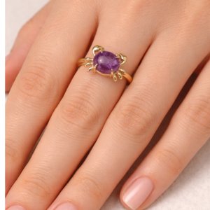 Anillo de cangrejo de latón para mujer Moku Jewellery con cabujón de amatista y engaste de garras, ajustable, inspirado en el océano, glamuroso, anillo de piedra de nacimiento de febrero - Product Image 6