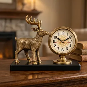 Horloge de table en métal de luxe avec finition bronze antique, figurine de cerf, horloge de bureau analogique classique pour salon, bureau, étagère - Product Image 1