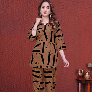 Ensemble coordonné pour femmes Kiran Nexus, tissu microfibre écologique, col rond, imprimé marron, haute qualité, grandes tailles, vente en gros, du S au 6XL - Product Image 1