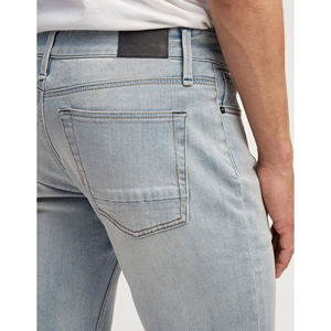 กางเกงยีนส์เดนิมผู้ชายคุณภาพสูงขายส่ง เอวกลาง สีฟ้าอ่อน สไตล์ลำลอง ทรงเข้ารูป ระบายอากาศได้ดี - Product Image 6