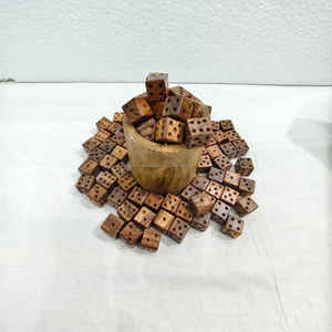 Dés en bois poli de qualité supérieure, vente en gros d'usine, dés de jeu de société avec points, dés de table, dés de jeu de société, dés de jeu en bois - Product Image 2