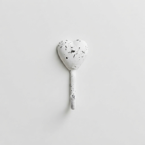 White Heart Shape Wall Hook Distressed <b>Metal</b> Single <b>Coat</b> <b>Hanger</b> Rustic Decorative Hook For Entryway Kitchen Bathroom Home Use - Product Image 3