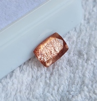 Batu Matahari Oregon Oranye Tembaga Berkualitas Premium Alami | 6X8To10X12MM Potongan Facet Semua Bentuk & Ukuran Tersedia dengan harga grosir.