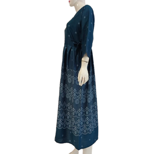 Robe décontractée pour femmes très demandée, à manches longues et col carré, par Chrysanta - Product Image 4