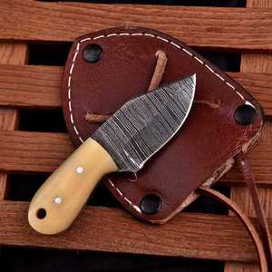 Couteau de chasse compact en acier Damas de taille mini, couteau tactique EDC pour le camping en plein air, utilisation en extérieur - Product Image 2