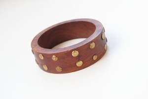 กำไลข้อมือทองแดงอาร์ตเดโคแบบคลาสสิกใหม่จาก Unique Craft India ทำด้วยมือ เป็นมิตรกับสิ่งแวดล้อม ปรับขนาดได้ เหมาะสำหรับผู้หญิง สวมใส่ได้ทุกวัน หรือเป็นของขวัญวันเกิด - Product Image 3