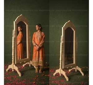 Antique Distress Beige Hand-Carved Standing Psyche Mirror Traditional Standing Mirror <b>Frame</b> - Product Image 2