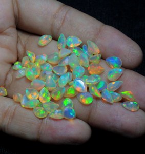 Ópalo Corte Pera 5x7mm, Gema Natural Suelta de Rajasthan, Marca HASNAIN GEMS, Certificado por Terceros, Corte Facetado con Juego de Color/Fuego - Product Image 6