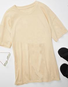 เสื้อยืดผู้หญิงทรงสลิมฟิต ไหล่ตก แต่งรู ผ้าวินเทจ 180gsm ขายส่งแบบ OEM ODM เสื้อผ้าลำลองฤดูร้อน คุณภาพสูง - Product Image 2