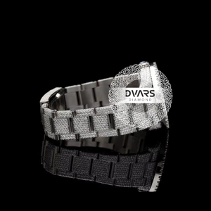 Reloj de Diamantes de Lujo de Primera Calidad, Totalmente Blanco, para Regalos, Celebraciones y Ocasiones Especiales, Disponible al Mejor Precio - Product Image 1
