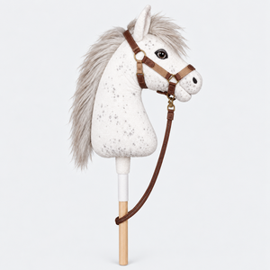 Cabresto para caballo de juguete divertido, creado con materiales suaves al tacto, construcción robusta y ajuste cómodo para una diversión imaginativa a caballo. - Product Image 5