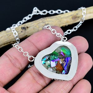 Pendentif en forme de cœur en pierres précieuses Fiesta Kingman : Collier en argent sterling 925 fait main, bijoux de créateur - Product Image 3
