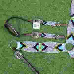 Ensemble de têtière en mohair gris, vert, violet et bleu ciel avec cuir argentin, tour de tête de 32 pouces - Product Image 6