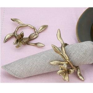 Porte-serviettes de table de luxe pour hôtel, anneau à serviettes en métal plaqué or, vente chaude, décoration de table pour accessoires de restaurant - Product Image 1