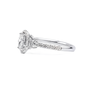 Bague de Fiançailles en Argent Sterling 925 et Or Blanc Massif 10K 14K, Sertie d'une Pierre Ovale Créée en Laboratoire et de Pierres Latérales Baguette – Vente en Gros, Idéale pour Noël - Product Image 3