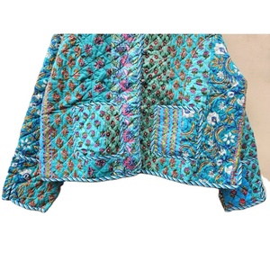Chaqueta de retazos de algodón acolchado Burfi hecha a mano india, recién llegados, abrigo de invierno de algodón, chaqueta cómoda Unisex de estilo bohemio - Product Image 5