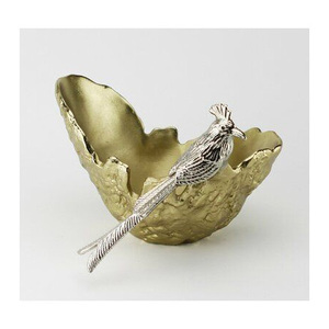 Ensemble de grands bols élégants en aluminium faits à la main, style contemporain de luxe, nouvelle arrivée pour la décoration intérieure, technique polie, service de salade - Product Image 1
