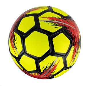 Ballons de football de couleur unie fabriqués au Pakistan, service OEM, vente directe d'usine, faible MOQ - Product Image 1