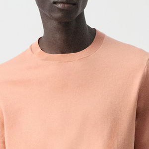 Service OEM : Conception de haut à manches courtes en coton respirant, polyvalent, pour un usage quotidien, couleur unie / col rond - Product Image 2