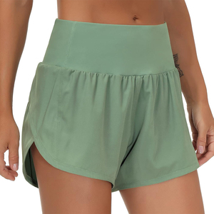 Shorts de course pour femmes avec logo personnalisé, légers, respirants, parfaits pour les entraînements, la salle de sport et l'usage quotidien - Product Image 4