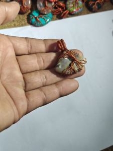 สร้อยคอรูปมงกุฎหินมูนสโตนต้นไม้แห่งชีวิต ทำด้วยมือ ชุบทอง 18K ลวดทองแดงพันอย่างประณีต หรูหรา เหมาะสำหรับงานหมั้นและงานแต่งงาน - Product Image 4