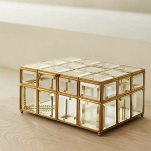 Caja Organizadora de Joyas con Marco Rectangular de Metal Dorado, Espejo de Vidrio Biselado, Diseño Moderno y Lujoso, Tamaño y Forma Personalizables - Product Image 1
