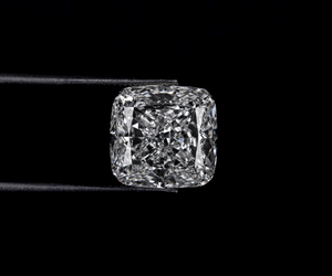 OM GEMS - Gran Venta - 5.00 Ct. Diamante CVD de Laboratorio con Corte Cojín, Color E, Claridad VS1, Pulido, Certificado IGI, Joyería Excelente - Product Image 1