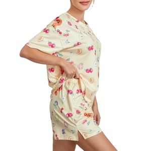 กางเกงขาสั้นลำลองสำหรับผู้หญิง พิมพ์ลายแบบซับลิเมชั่น ดีไซน์กระเป๋าข้างเอวปรับได้ เหมาะสำหรับออกกำลังกายและสวมใส่ทั่วไป - Product Image 6