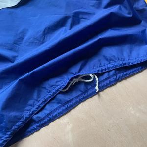 Chaqueta Cortavientos Impermeable y Transpirable para Hombre, Estilo Moderno, Diseño con Capucha Bordada, Tejido de Poliéster/Nailon para Exteriores - Product Image 4