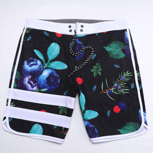 Shorts de surf personnalisés en Spandex/Polyester, écologiques, de haute qualité, coupe ample, respirants, séchage rapide, tissu uni sur le devant, vente en gros - Product Image 5