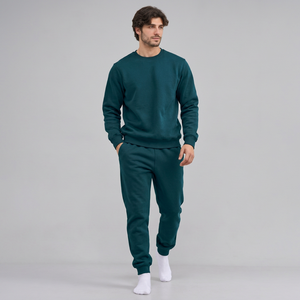 Conjunto Deportivo Oversize para Hombre, Sudadera Holgada y Pantalones Anchos para un Estilo Urbano Casual Contemporáneo - Product Image 3