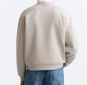 Sweat-shirt léger à capuche de haute qualité pour hommes, col rond, coupe ample, confortable et offrant une grande liberté de mouvement. - Product Image 4