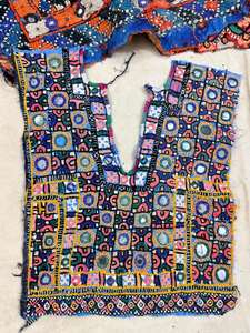 Parche de cuello indio vintage hecho a mano estilo Banjara con bordado y espejo para embellecer el vestido. - Product Image 2