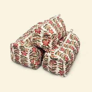 ชุดกระเป๋าเครื่องสำอางพิมพ์ลายบล็อกด้วยมือแบบอาร์ติซาน 3 ชิ้น กันน้ำ ผ้าฝ้ายควิลท์ สำหรับใส่เครื่องสำอางและเครื่องประดับ จากผู้ผลิต - Product Image 2