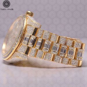 Charm_Jewells Montre de luxe en or jaune 36 mm ronde incrustée de diamants et de cristal de saphir analogique unisexe - Product Image 3